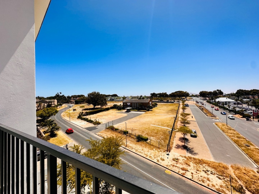 2 Bedroom Property for Sale in Flamingo Vlei Western Cape